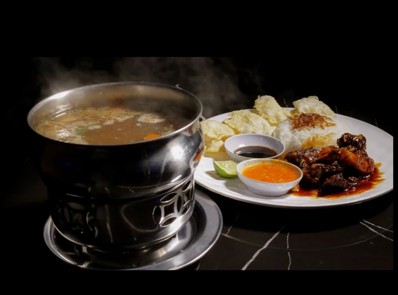 Oxtail Soup di Q-One