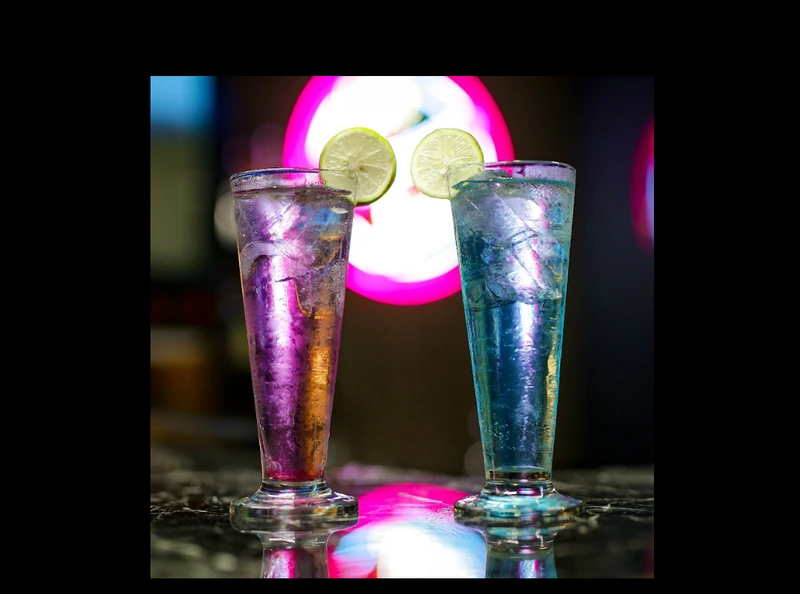 Ladies Drink - The Purple & Crystal di Q-One