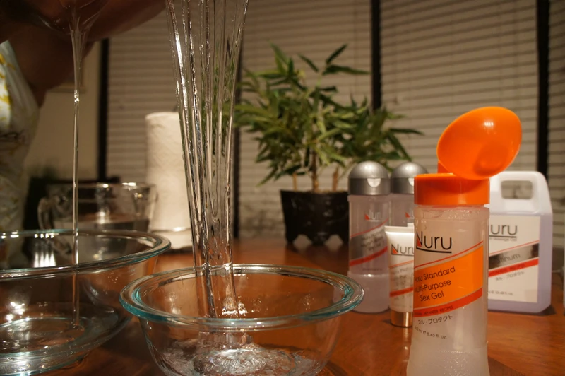 Nuru Gel di Q-One