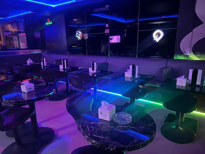 Fasilitas Free Karaoke di Q-One